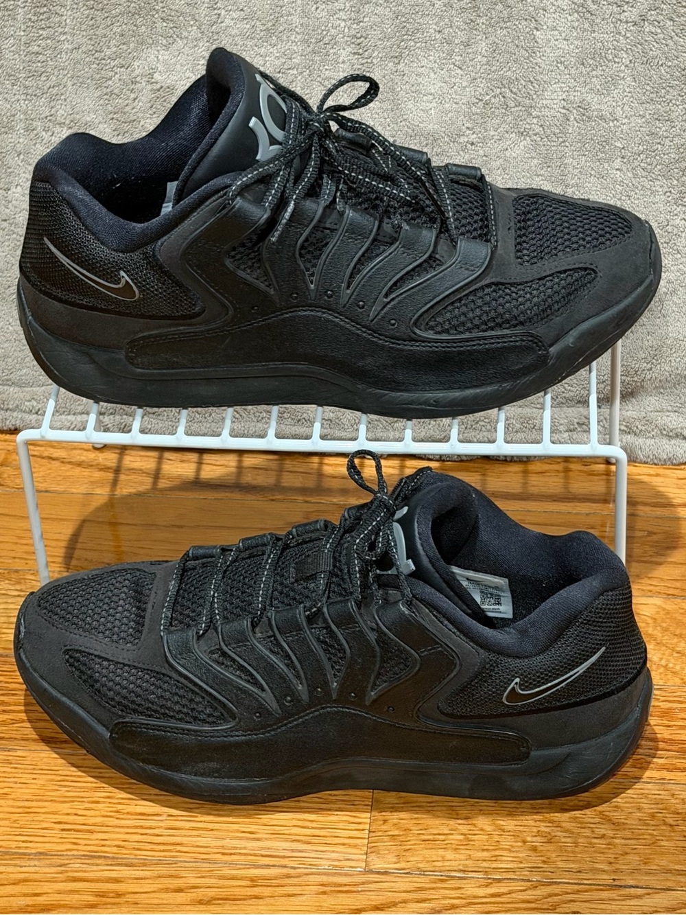 Size 9.5M - Nike KD18 Kevin Durant Basketball Shoes Triple Black NBY IM0634-001